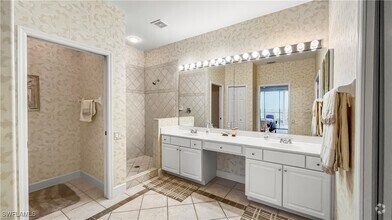 Building Photo - 9121 Southmont Cove