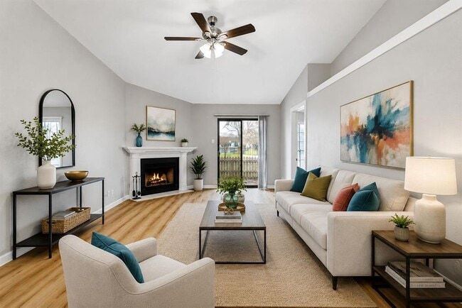 Building Photo - 1601 Faro Dr