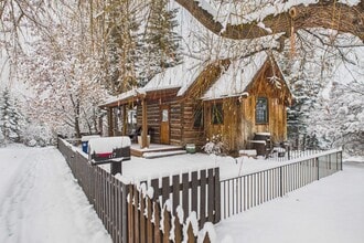 Building Photo - 117 Neale Ave