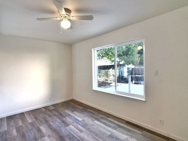 Foto del edificio - Advent - Low Deposit & Bright Two Bedroom ...