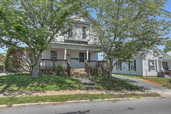 Building Photo - 1129 Broad St