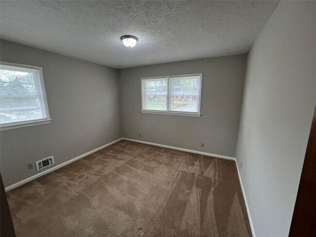 Foto del edificio - 1382 Marydale Dr SW