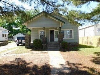 Building Photo - 1525 N Greenwood Ave