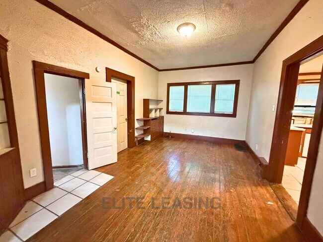 Foto del edificio - Spacious 3 Bedroom Home in Central Topeka ...