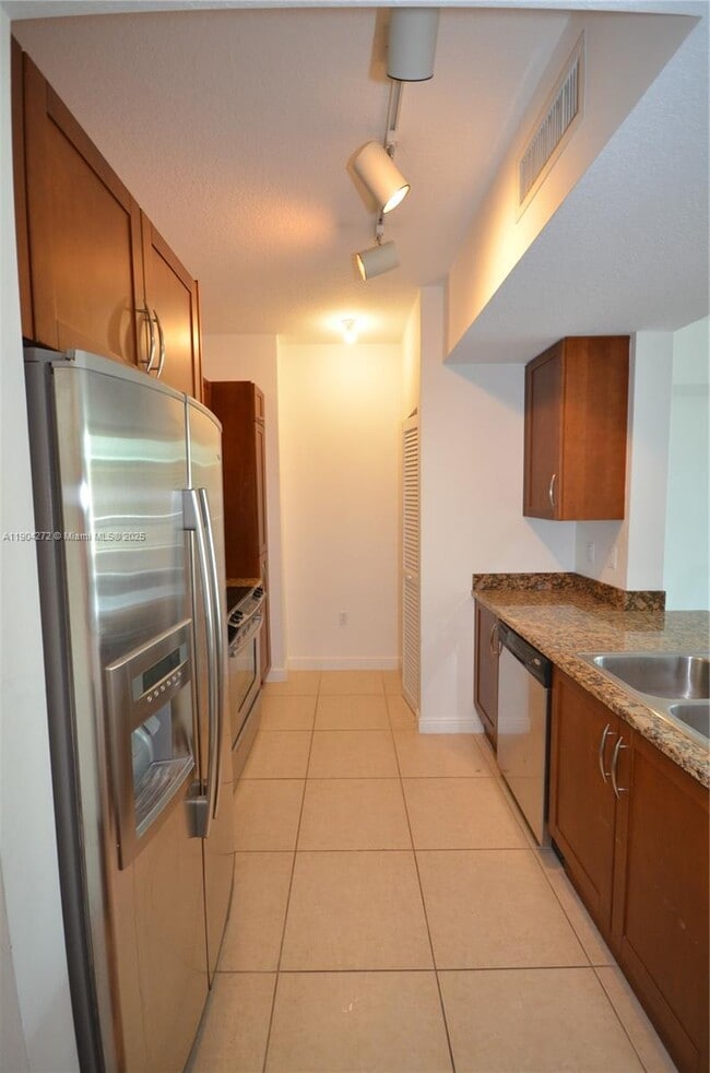 Foto del edificio - 400 N Federal Hwy