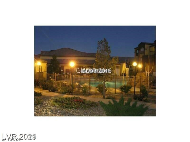 Primary Photo - 6955 N Durango Dr