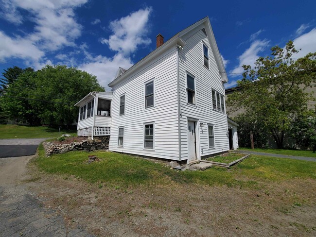 Building Photo - 181 Mechanic St