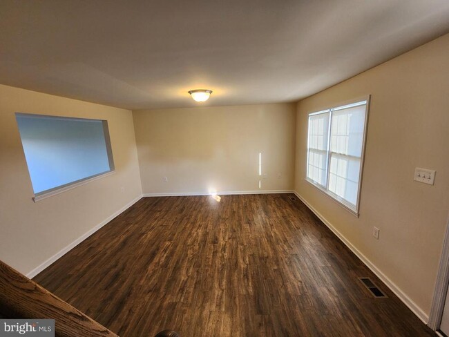 Building Photo - 15 Alcha Wy