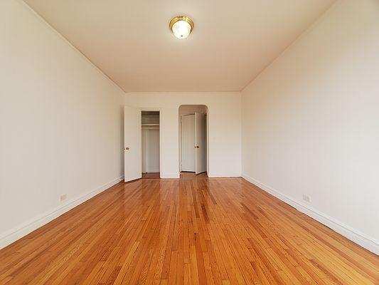 Foto del edificio - 2 bedroom in Bronx NY 10468