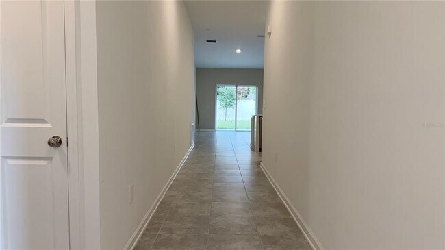 Foto del edificio - 1129 Deepwater Cir