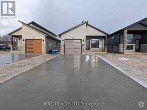 Building Photo - 99 Ironwood Trl