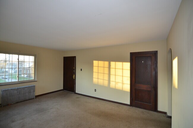 Foto del edificio - 7456 Edgemont Rd