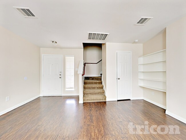 Foto del edificio - 21407 Jamals Way