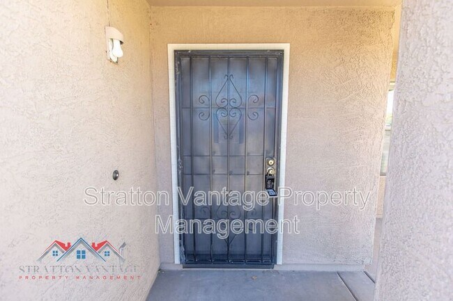 Building Photo - 5036 S 25th Ave