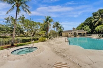 Building Photo - 7858 Dixie Beach Cir
