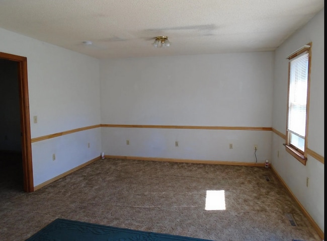 Building Photo - 118 Riley Dr