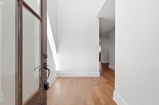 Building Photo - 1926A Castleman Dr