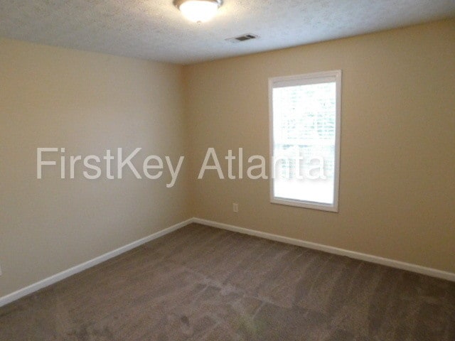 Building Photo - 830 James Ridge Dr