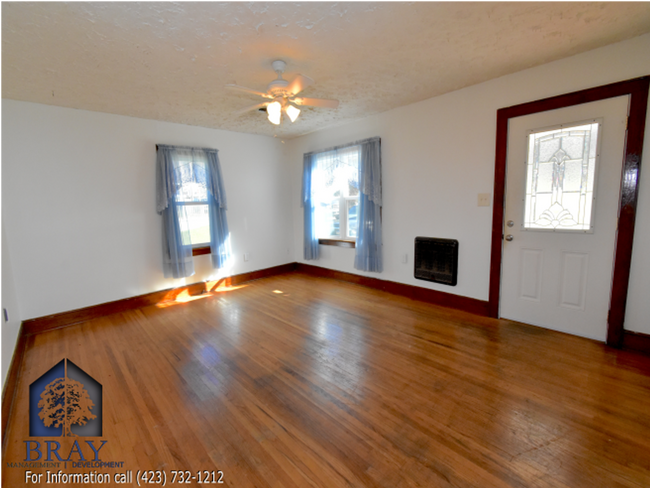 Foto del edificio - Centrally located charming cottage!