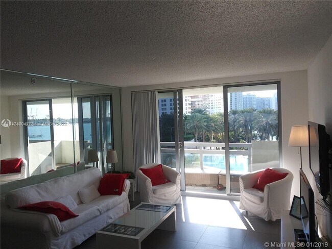 Foto del edificio - 1500 Bay Rd