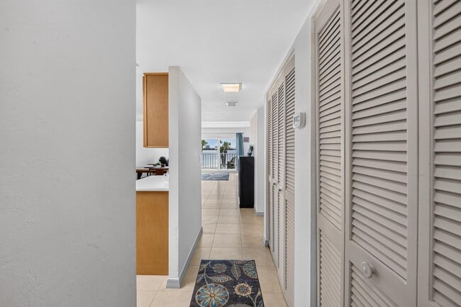 Foto del edificio - 3131 S Ridgewood Ave