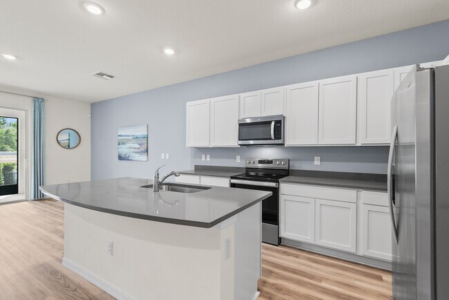 Building Photo - ANGELINE MODEL HOME FOR RENT!