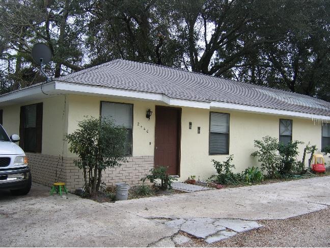 Building Photo - 2442 S Maple Ave