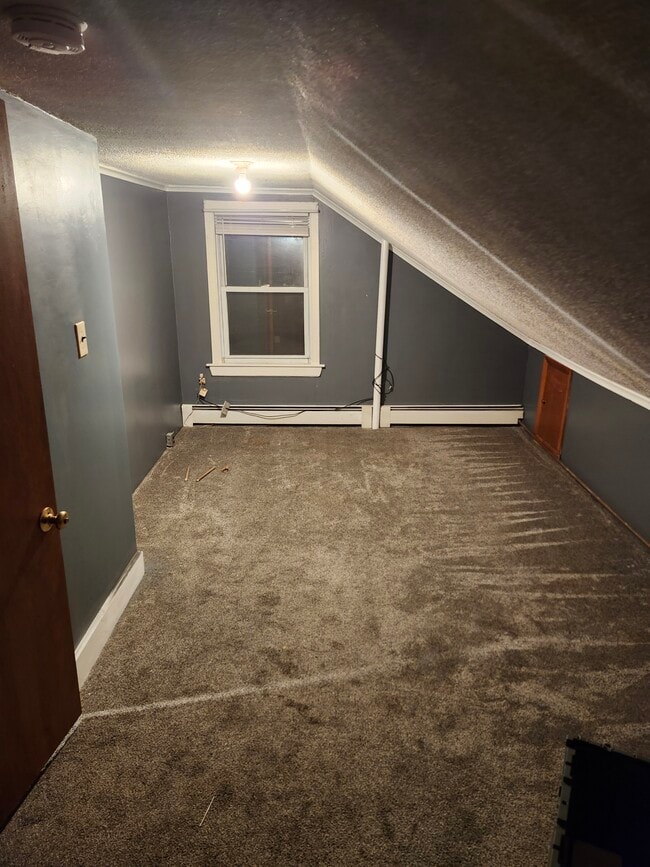 Bedroom 1 - 17 School St