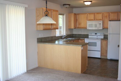 Building Photo - 63315 NW Britta