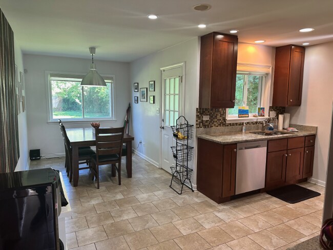 Foto del edificio - 104 Graymoor Ln
