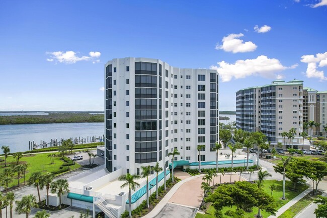 Foto del edificio - 4183 Bay Beach Ln