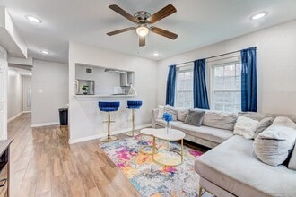 Building Photo - 2720 Truxillo St