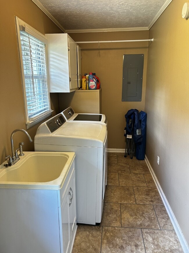 Building Photo - Charming 3 Bed, 2 Bath Rental Home in Mart...