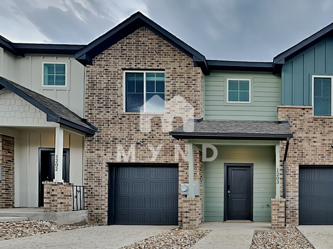 Primary Photo - 1203 Boxwood Ln