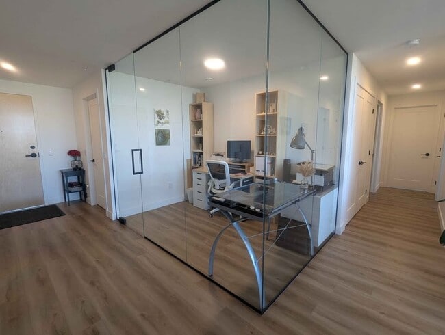 Bureau vitré - 700 Rt Des Rivières