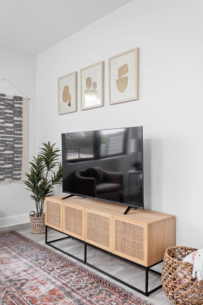 Foto del edificio - 5858 N College Ave