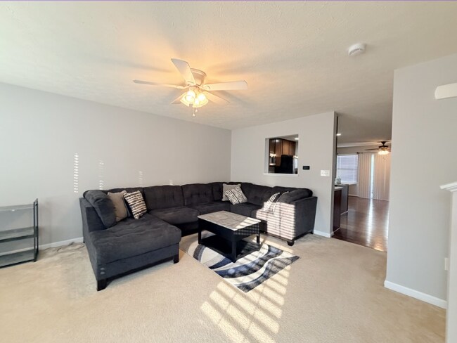 Foto del edificio - 305 Turquoise Ln