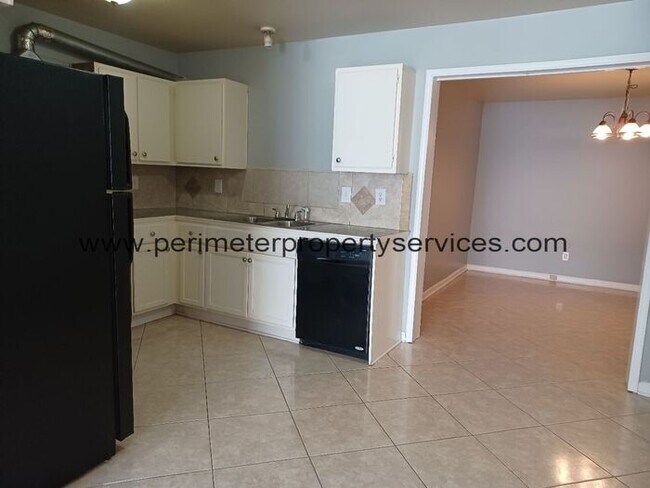 Foto del edificio - Newly Renovated Unit!! Come visit today!!