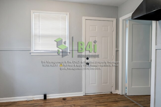 Foto del edificio - 2344 Banks Ave