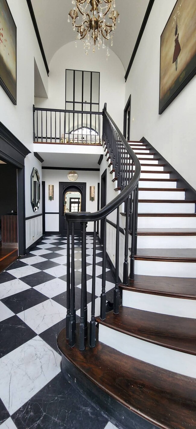 Building Photo - 408 Charlesgate Ct