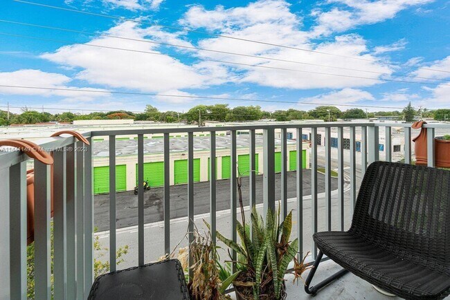 Photo - 3455 NE 5th Ave Apartment