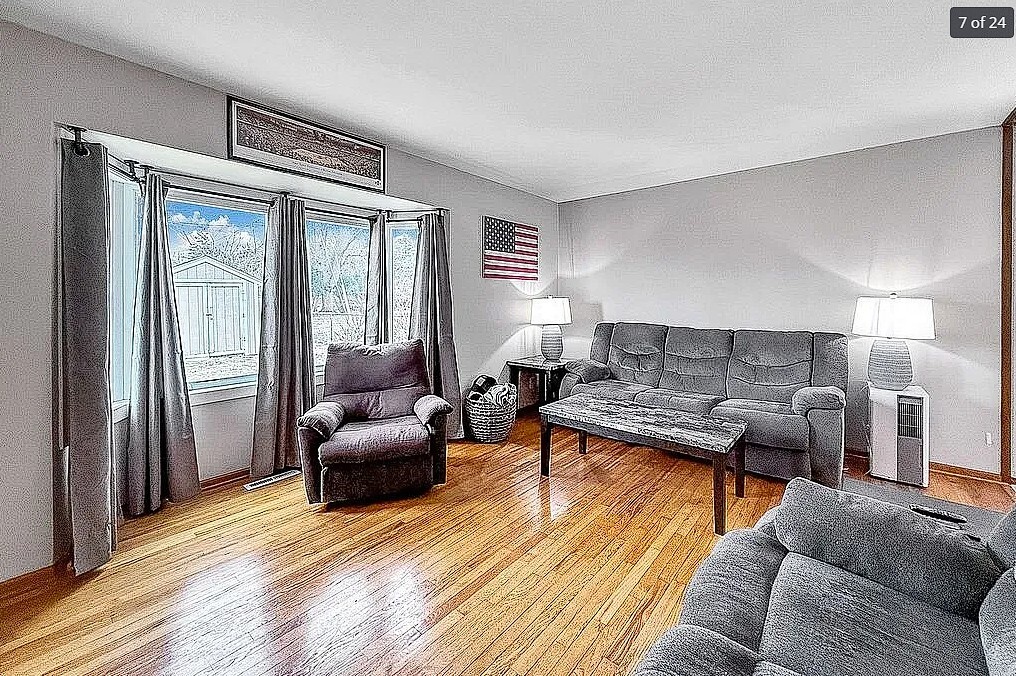 Foto principal - 3310 Tripp St