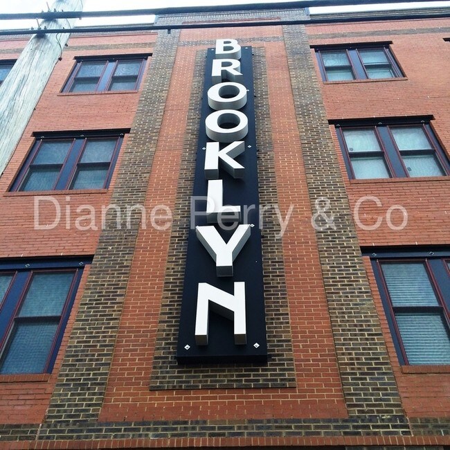 Building Photo - 709 S 4th St