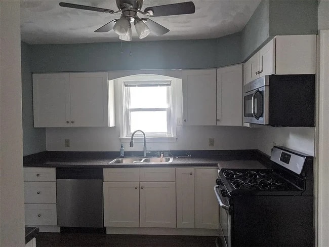 Building Photo - 338 Shenley Dr