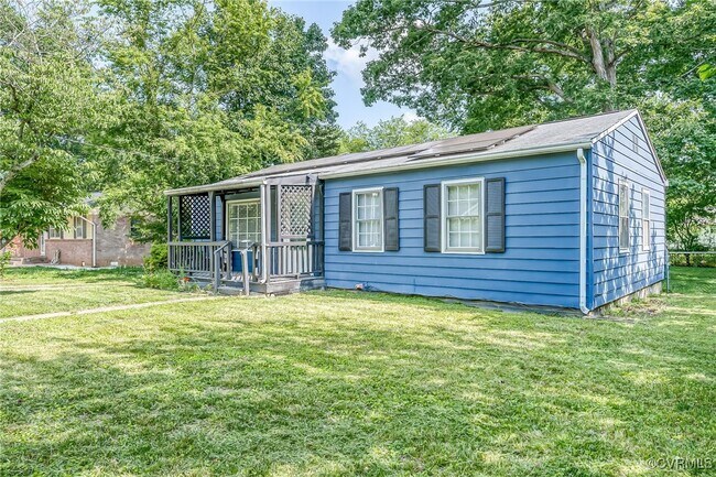 Foto del edificio - 4836 Burtwood Ln