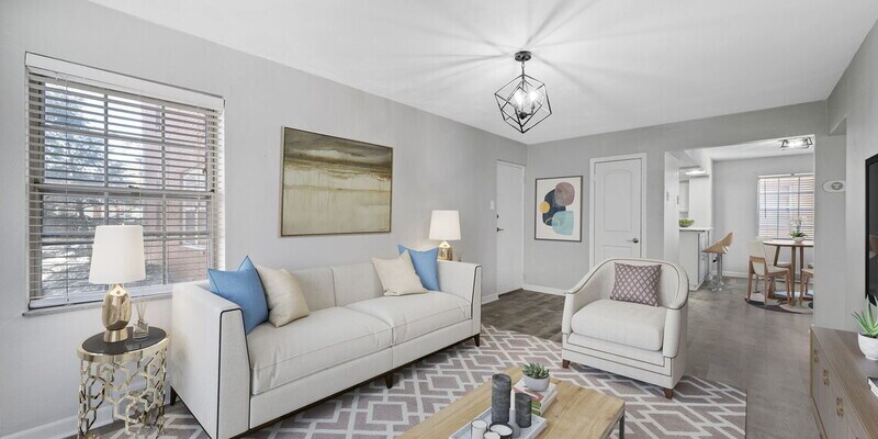 Foto principal - 5836 Sunshine Dr