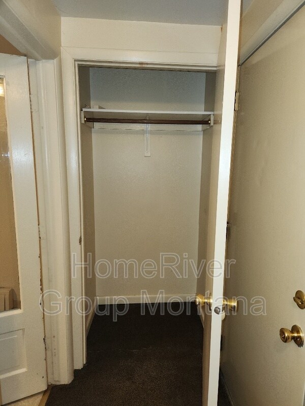Foto del edificio - 1300 Byron St