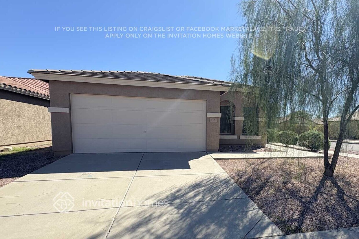 Foto principal - 3323 S 80th Ave