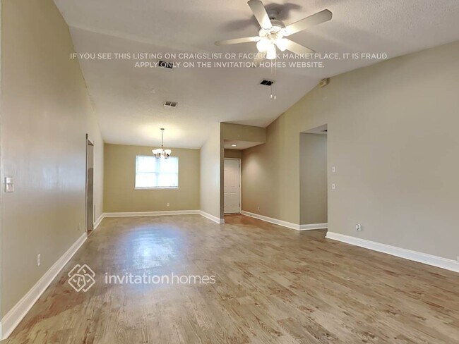 Building Photo - 8552 Boysenberry Ln