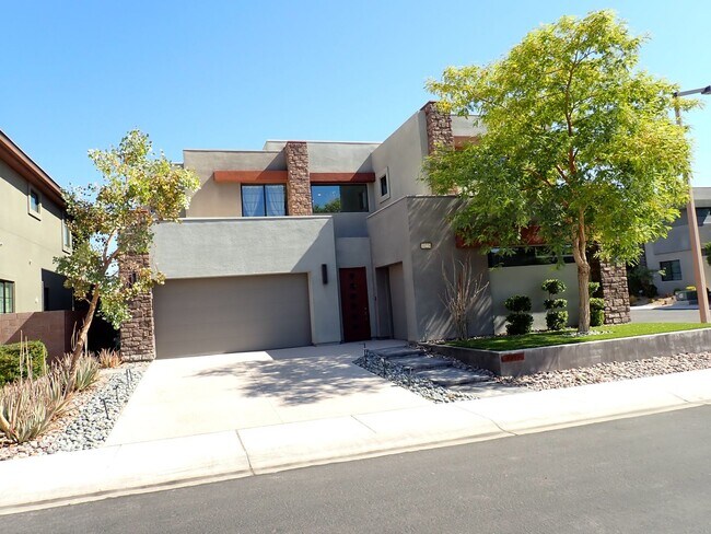 Building Photo - Summerlin South Masterpiece fully Furnished for rent